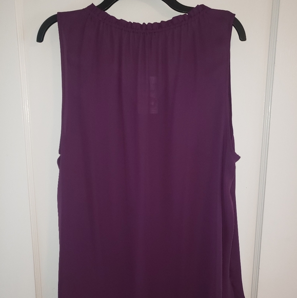 👖👠💼Vince Camuto Sleeveless Plum Top Sz M - Picture 4 of 7